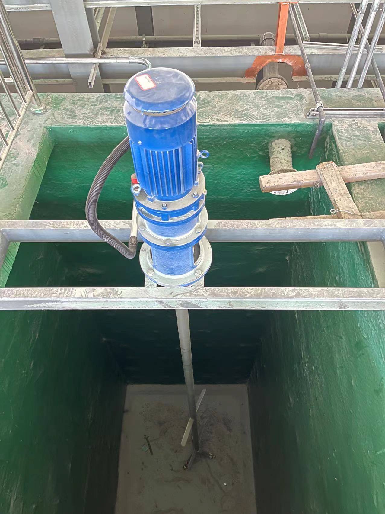 槳式攪拌機(jī)在自動(dòng)化控制與攪拌質(zhì)量方面的技術(shù)特點(diǎn)